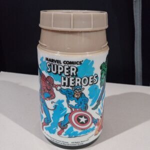 VINTAGE ALADDIN 1976 MARVEL COMICS SUPER HEROES THERMOS 